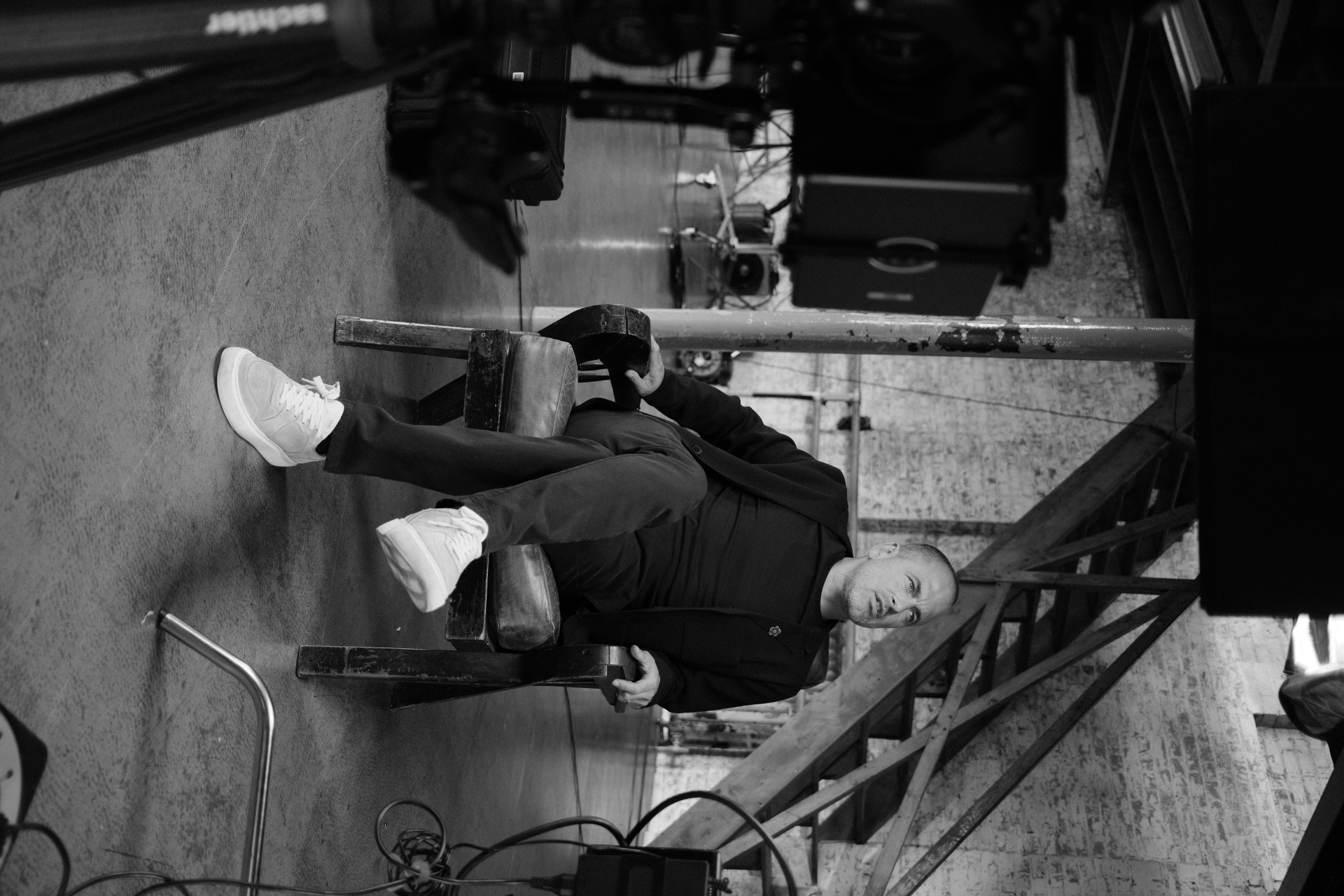 Behind the scenes 7